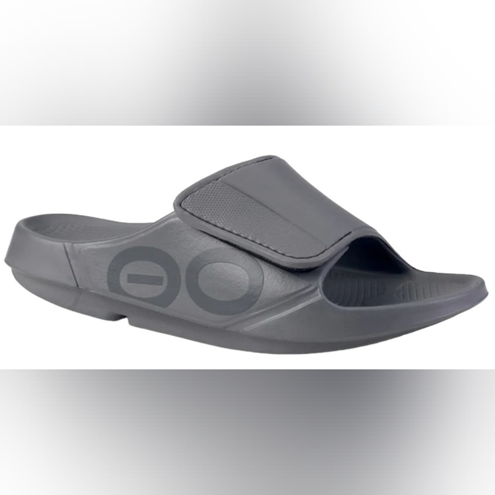 Gray OOFOS Men's Recovery Sandals - Picture 2 of 8